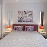 Two Bedroom Apartment Near To Doctors Garden