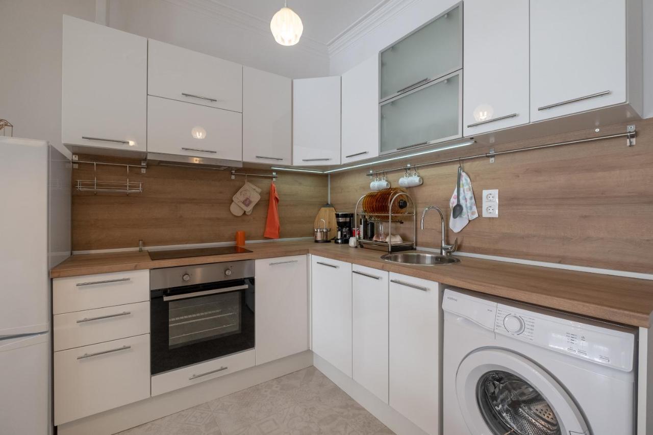 Two Bedroom Near To Doctors Garden *