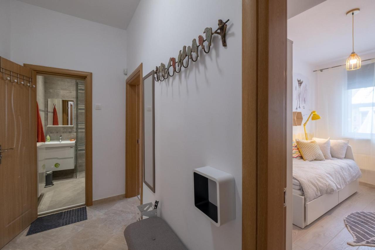 Apartament Two Bedroom Near To Doctors Garden *