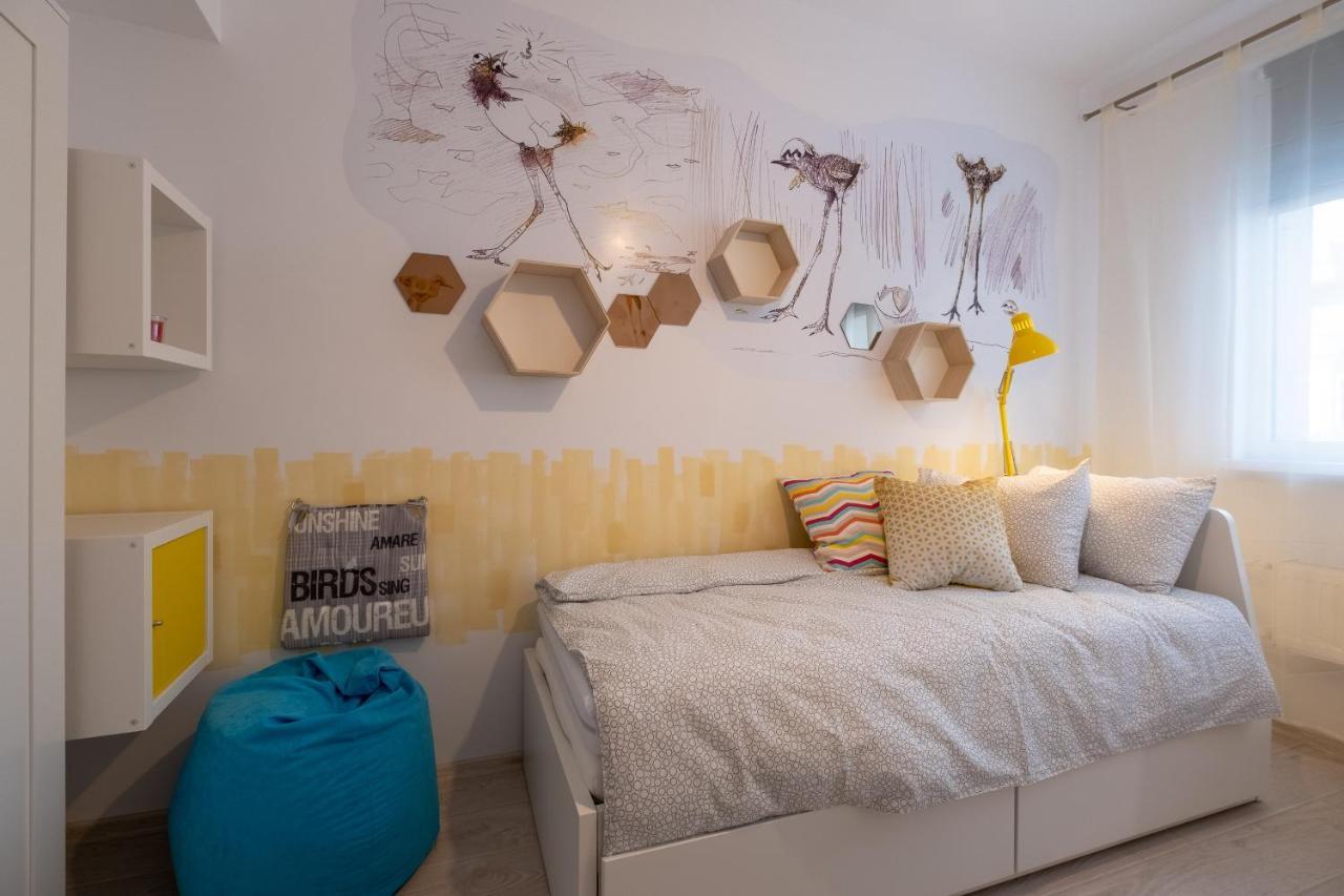 Two Bedroom Near To Doctors Garden *