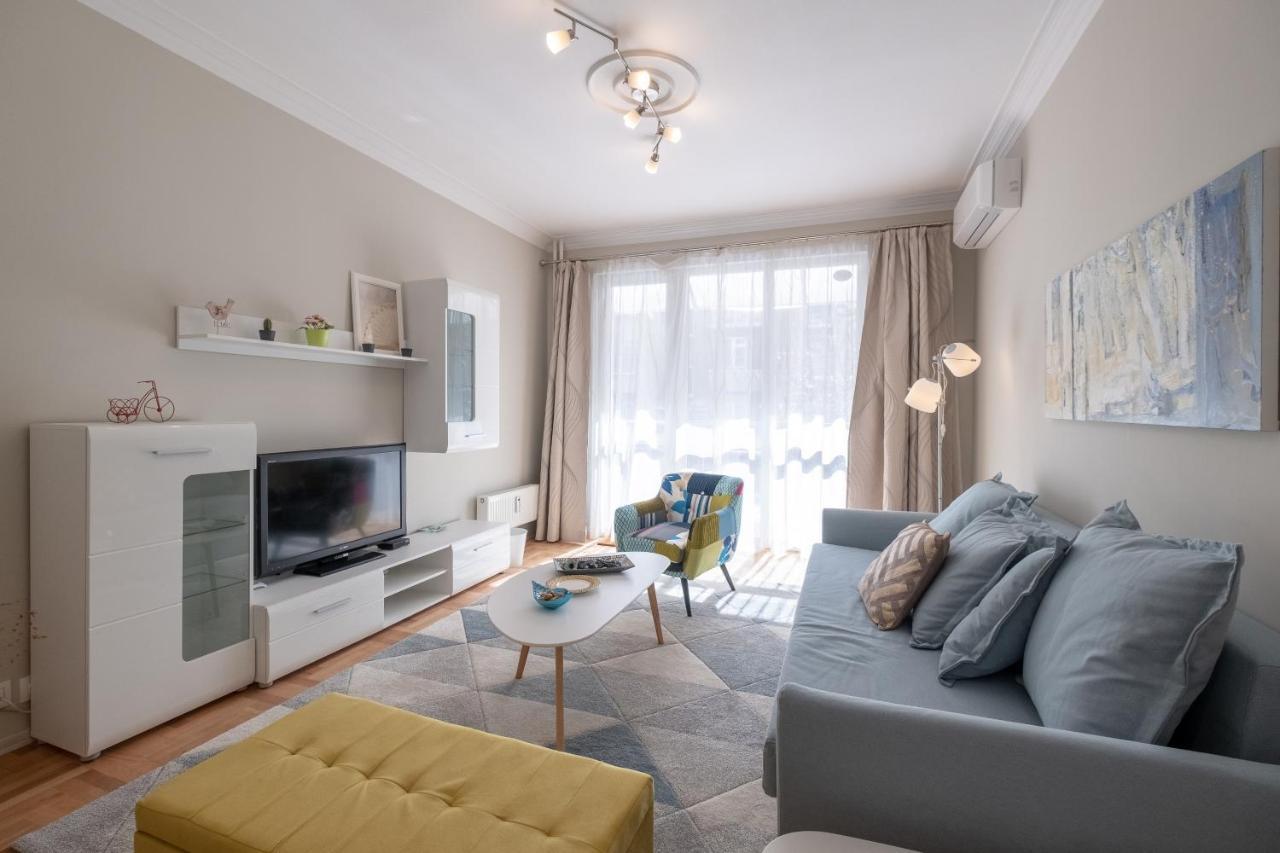 Two Bedroom Near To Doctors Garden