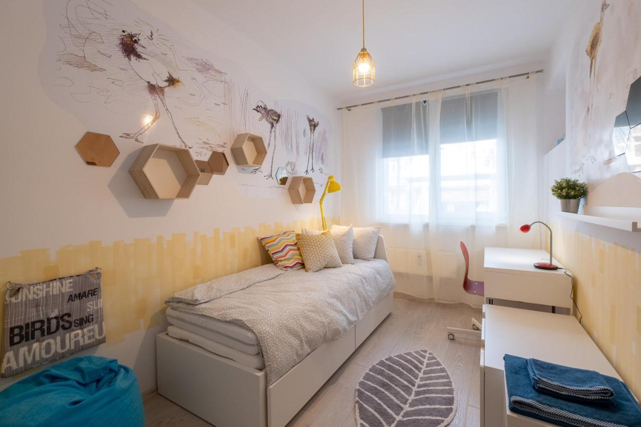 Two Bedroom Near To Doctors Garden Sofia
